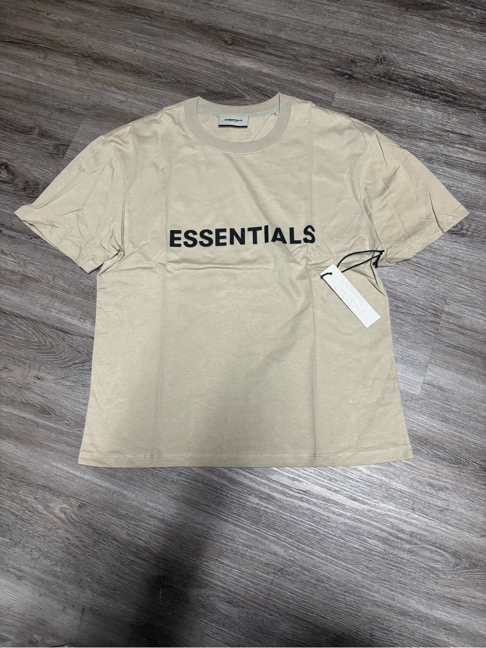 FW20 fear of god essentials Olive tee